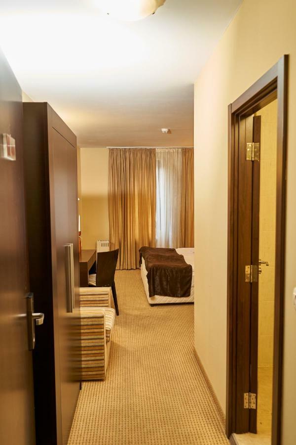 Studio Atlantic Apartment ปอมโปโรโว ภายนอก รูปภาพ